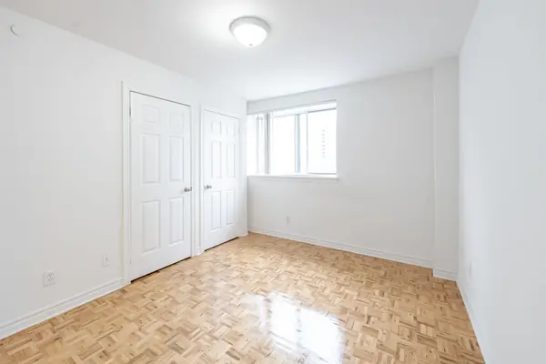 Toronto W02, ON M6H 4J7,1407 Dupont ST #206