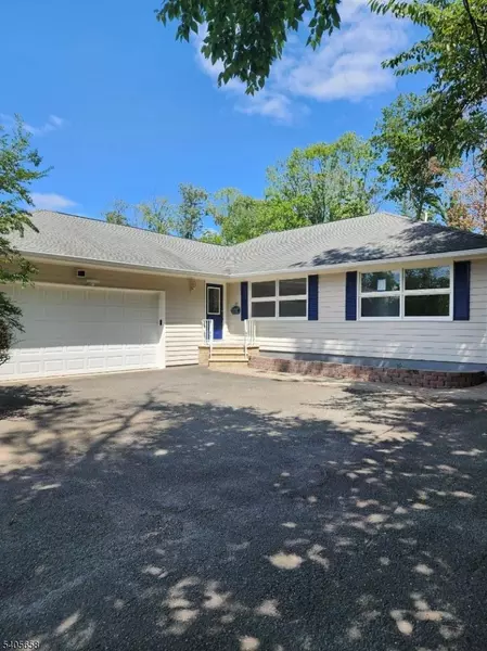 23 Old Farm Rd, Berkeley Heights Twp., NJ 07922