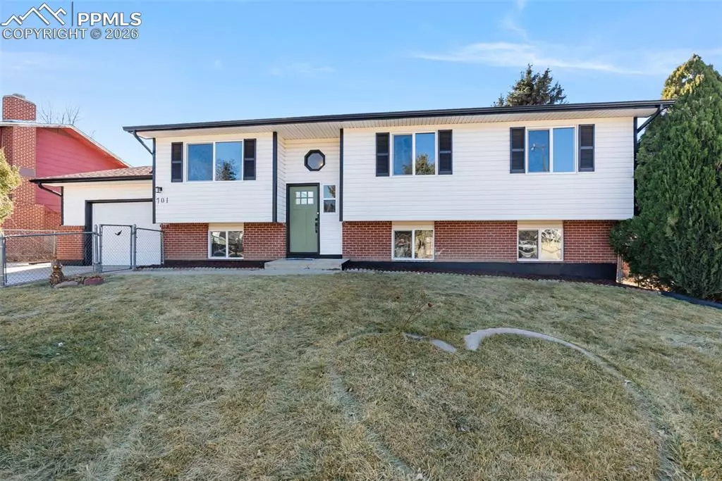 Colorado Springs, CO 80911,701 Drew DR