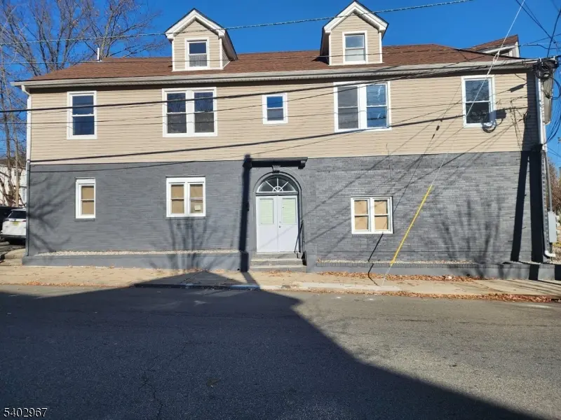 Maplewood Twp., NJ 07040,93 Hughes St #5