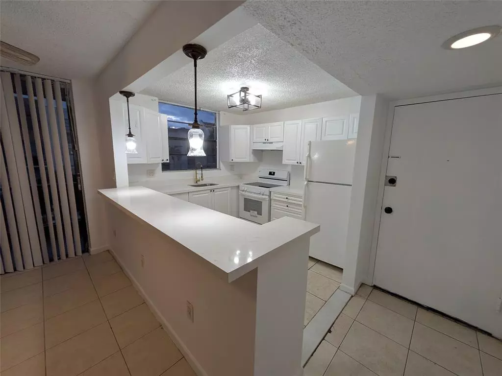 Lauderhill, FL 33313,1788 NW 55th Ave #204