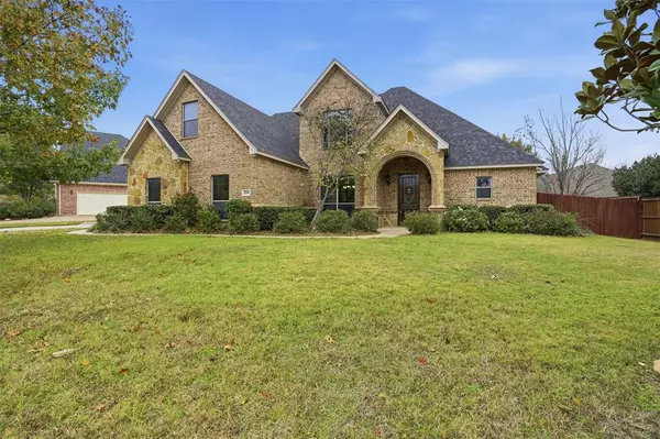 1104 Lynnwood Drive, Cleburne, TX 76033