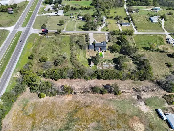 Gainesville, TX 76240,2399 County Rd 147