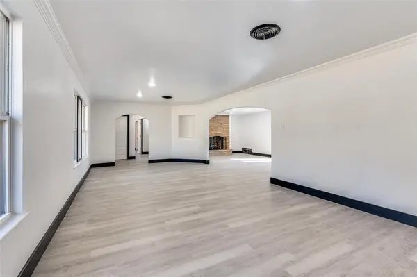 Fort Worth, TX 76112,5824 yolanda Drive