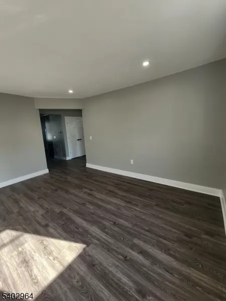 Maplewood Twp., NJ 07040,93 Hughes St #3