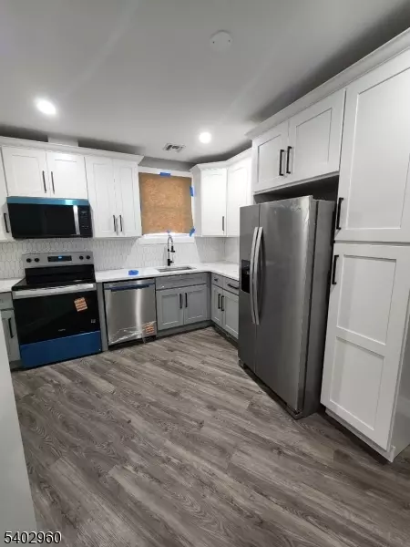 Maplewood Twp., NJ 07040,93 Hughes St #2