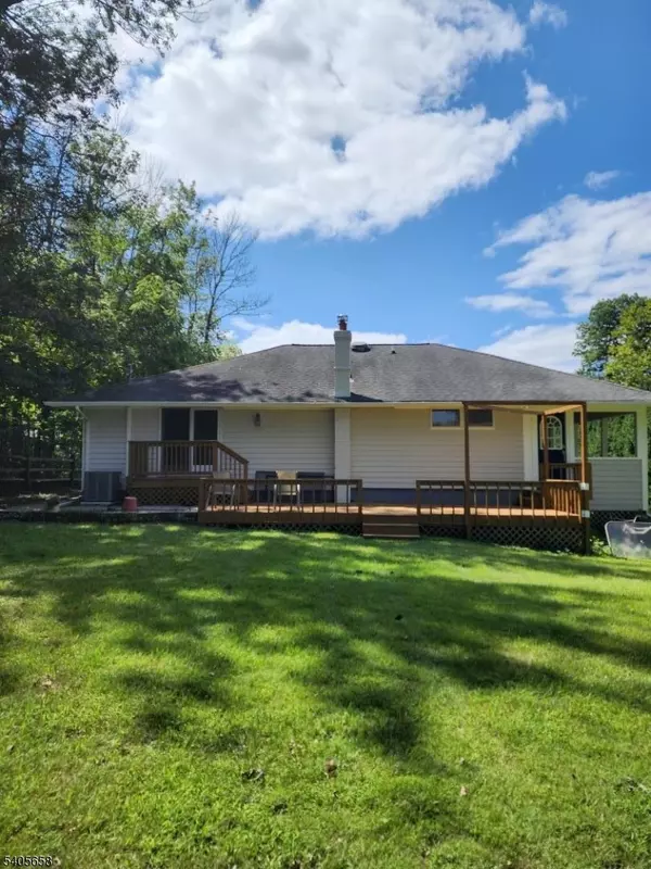 Berkeley Heights Twp., NJ 07922,23 Old Farm Rd