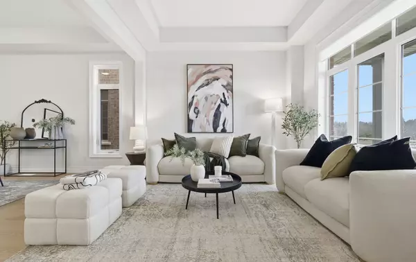 Whitby, ON L1P 1Y4,7 Spring Garden CT