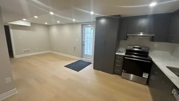 3136 Morning Glory Mews, Mississauga, ON L5M 6V3