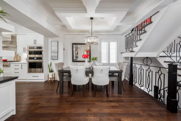 Brampton, ON L6X 1S1,21 Elizabeth ST N