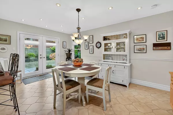 Oakville, ON L6M 1K1,1152 Rushbrooke DR