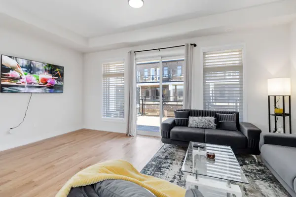 Oakville, ON L6H 7Z4,3051 Meadowridge DR