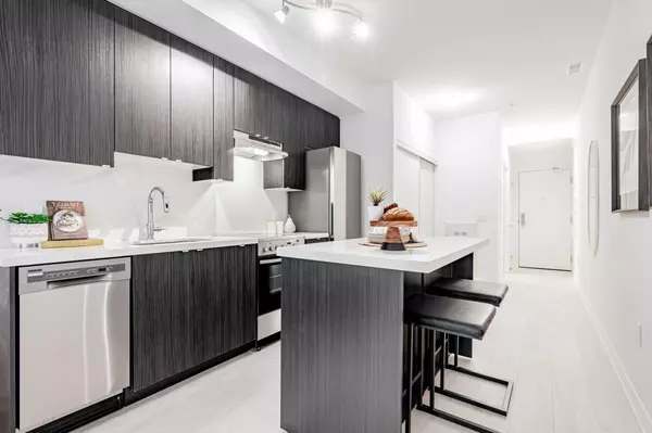 Toronto W06, ON M8W 0C3,408 Browns Line #111