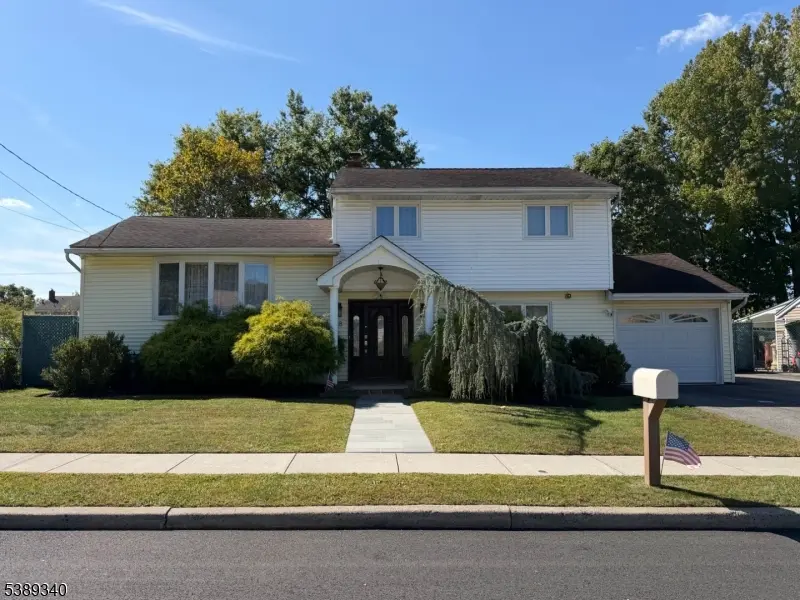 Totowa Boro, NJ 07512,28 Willow Ct