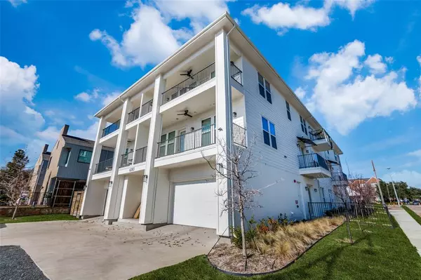 Dallas, TX 75214,6283 La Vista Drive #201