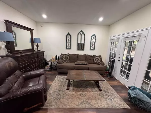 Dallas, TX 75211,2506 Wedglea Drive #105