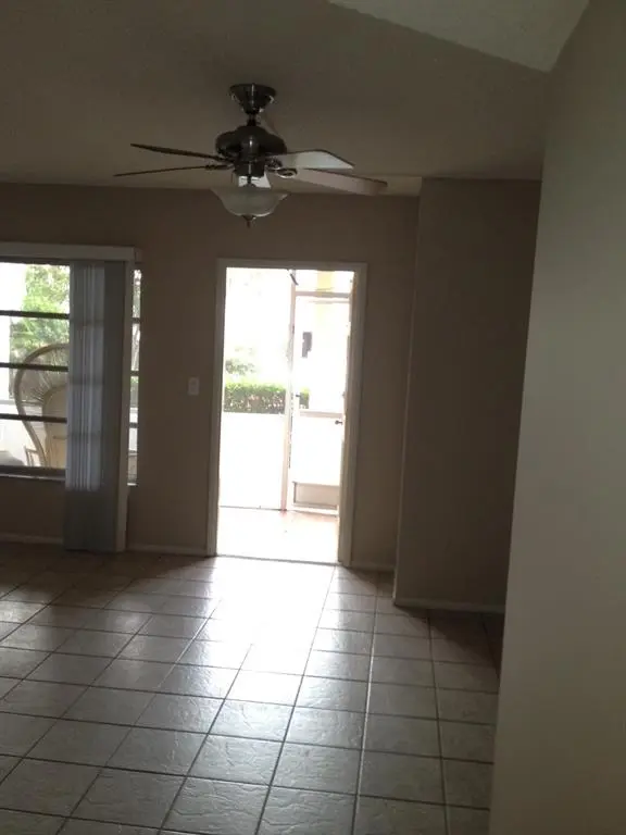 Pompano Beach, FL 33060,601 Pine Dr #104