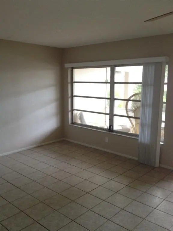 Pompano Beach, FL 33060,601 Pine Dr #104