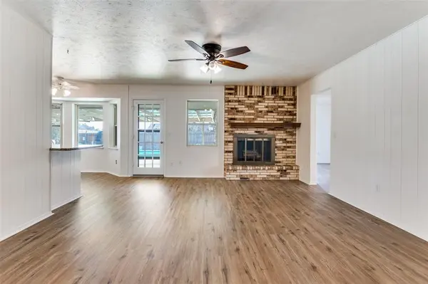 Euless, TX 76039,213 Sixpence Lane