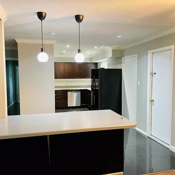 Dallas, TX 75229,3152 Walnut Hill Lane