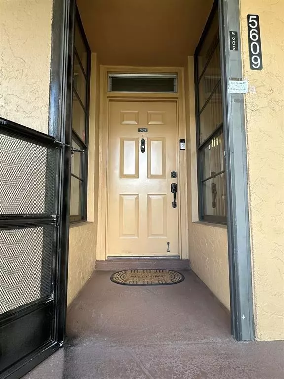 Margate, FL 33063,5609 Coral Lake #109