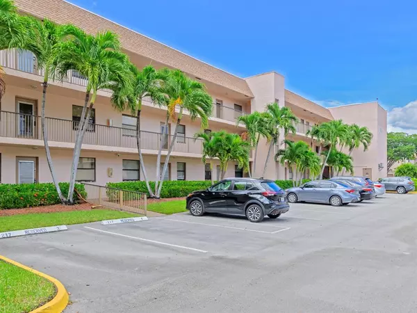 Sunrise, FL 33322,10402 Sunrise Lakes Blvd #312