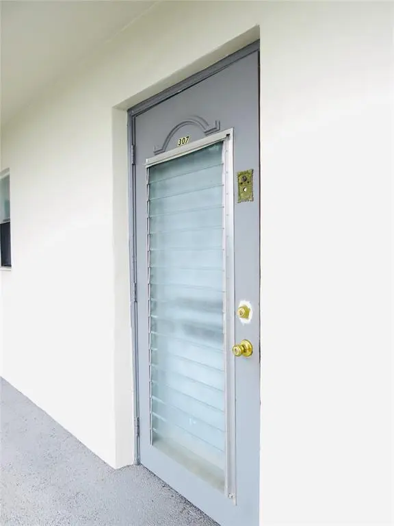 Sunrise, FL 33322,8460 Sunrise Lakes Blvd #307