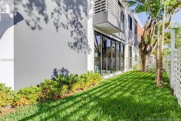 Fort Lauderdale, FL 33304,1400 NE 6 St #1400