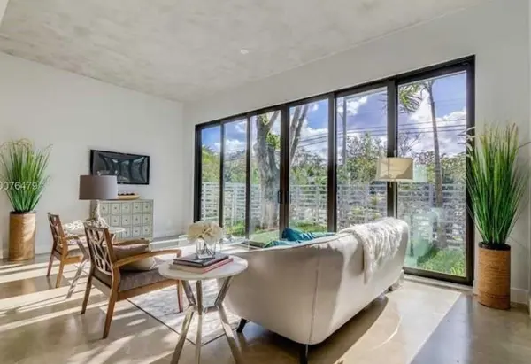 Fort Lauderdale, FL 33304,1400 NE 6 St #1400