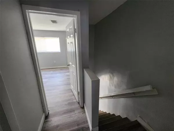 Fort Lauderdale, FL 33304,633 NE 2nd Ave #14