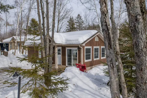 Lake Of Bays, ON P1H 2J6,1052 RAT BAY RD #105-10