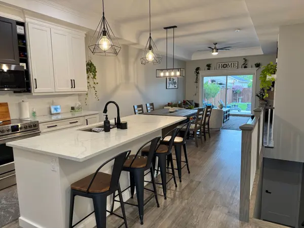 Haldimand, ON N3W 2N4,61A Haddington ST