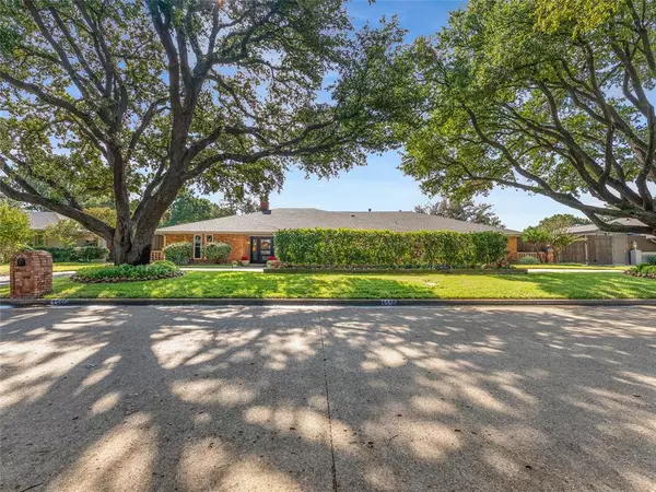4446 Thunder Road, Dallas, TX 75244