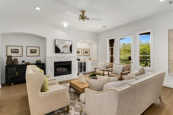 Dallas, TX 75219,3633 Oak Lawn Avenue