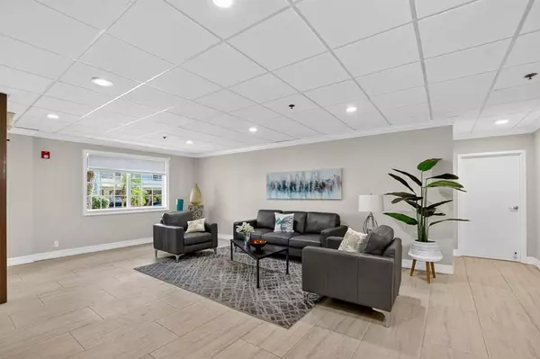 Boca Raton, FL 33432,950 De Soto Rd #5-A