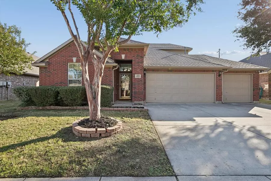 4020 Sprucebark Drive, Fort Worth, TX 76244