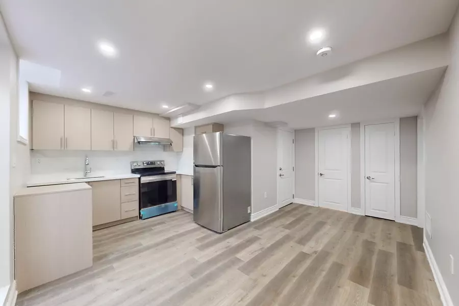 328 Dalgleish GDNS #Bsmnt, Milton, ON L9T 6Z6