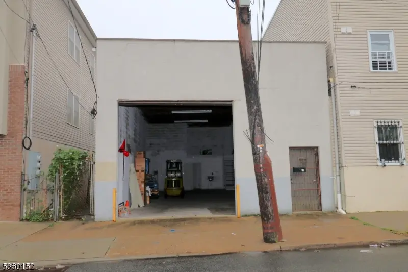 Newark City, NJ 07105,91 Tichenor St