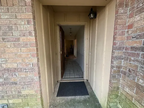 Omaha, TX 75571,204 Joyner Street