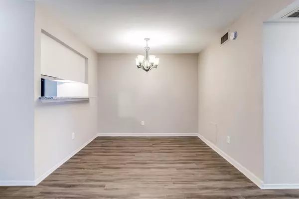 Dallas, TX 75231,8110 Skillman Street #2019