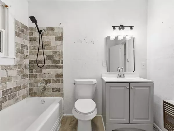 Fort Worth, TX 76107,5229 Kilpatrick Avenue