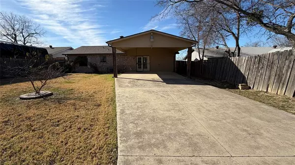 Dallas, TX 75211,624 Botany Bay Drive