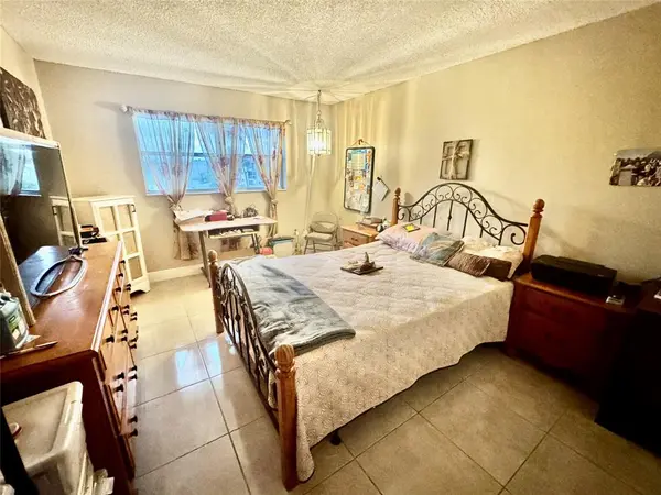 Fort Lauderdale, FL 33322,2651 E Sunrise Lks Dr #308