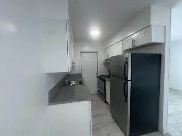 Pompano Beach, FL 33064,1751 NE 31st St #23