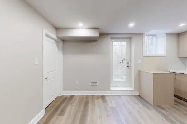 Milton, ON L9T 6Z6,328 Dalgleish GDNS #Bsmnt