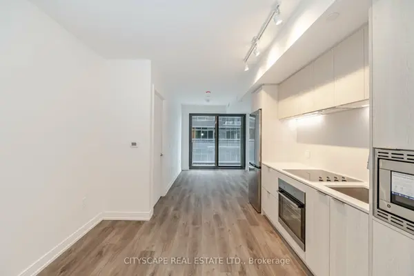 Hamilton, ON L8R 3J2,1 Jarvis ST #818