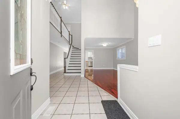 Hamilton, ON L9K 1L4,50 Pelham DR