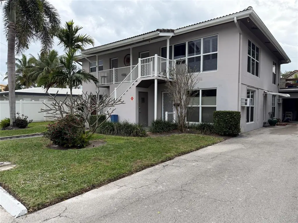 Fort Lauderdale, FL 33304,2612 NE 13th Ct