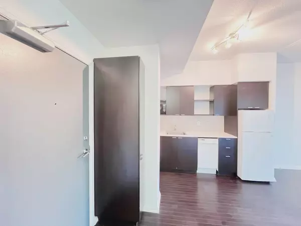 Toronto C08, ON M4Y 3C3,35 Hayden ST #1412