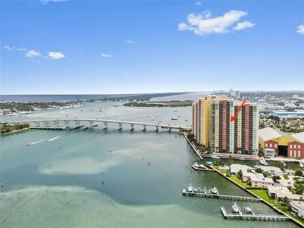 Riviera Beach, FL 33404,2650 Lake Shore Dr #1704